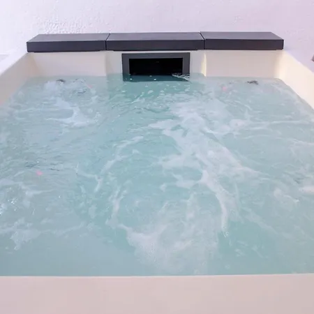 بيت للعطل Joyce Luxury مونوبولي