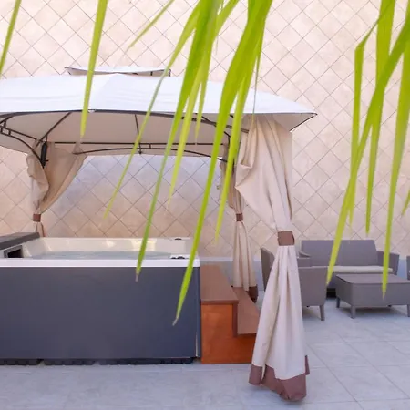 Joyce Luxury مونوبولي